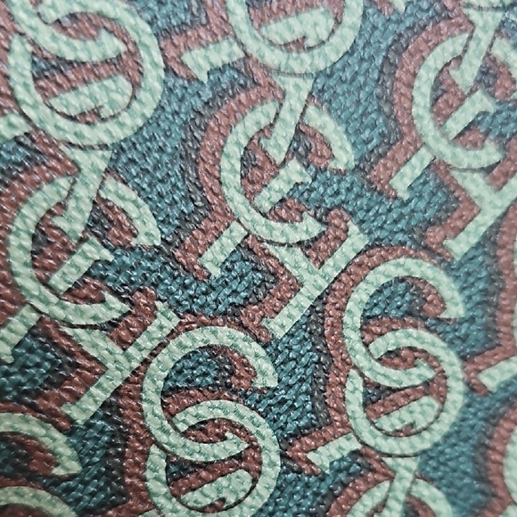 Coach NWT Green and Brown Patterned Wristlet Gold Hardware - Picture 5 of 9